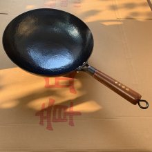 章丘手工锻打铁锅 鱼龙鳞纹炒锅