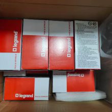 Legrand^L530CLegrandL530P