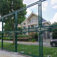 广元学校运动场金属围网 场地隔离铁丝护栏网 足球场喷塑围栏网