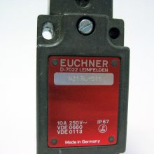 Euchner安士能 87059功能显示屏可用于以下电压范围SN02D12-502LE060-M
