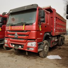 湖南湘西出售一批17-18年豪沃工程车 矿山一体大箱 箱底五道梁 大后桥