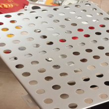 ​如何选择价格低，质量好的冲孔铝单板，铝单板冲孔