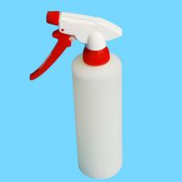 现货供应500ml塑料喷雾瓶 手枪式喷瓶 油烟净喷壶厂家直销