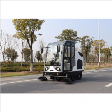 批量供應(yīng)潔路美2000KT駕駛式高效掃地車(chē)_學(xué)校多功能掃地車(chē)