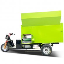 新型牛羊撒料车 养殖场动物饲料搅撒车 电动自走式投料车