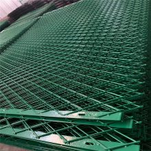 钢板网护栏网 河道圈地护栏网 防攀爬焊接片网