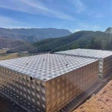 湖襄阳不锈钢屋顶消防水箱小区生活用水保温水箱结构合理