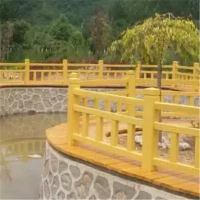 直销公园仿木栏杆 时尚美观仿木桩 六安水泥仿木护栏