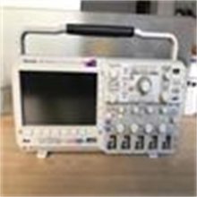 //ά ̩Tektronix MSO2024B źʾ