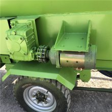 厂家养殖场喂料车 撒料车 牛棚室内饲料撒料车 喂猪用的送料车