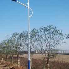 烟台太阳能道路灯头厂家6米8米新农村建设太阳能路灯户外厂区庭院LED路灯