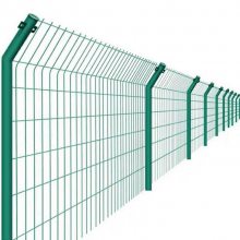 户外硬塑高速公路防护隔离栅圈地养殖围栏铁丝网优盾浸塑护栏