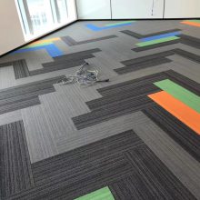 尼龙PVC办公会议室纯色方块地毯 简约阻燃 包安装