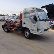 江淮汽油柴油3方勾臂垃圾车 3方车箱可卸式垃圾车
