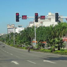 柳州 明华 道路交通信号灯 八角悬臂交通指示灯