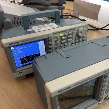 ̩/Tektronix⺯źŷAFG3101C AFG3252