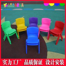 南宁家具厂供应工程塑料课桌椅学前班可升降桌椅