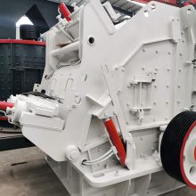 荣德反击式破碎机厂家 修路用河卵石破碎机 花岗岩碎石机报价