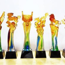 琉璃鼎奖杯，鼎盛奖杯，宝鼎奖杯，诚信合作客户奖杯，上海证券奖杯，基金会奖杯，老鹰奖杯
