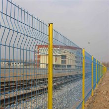 厂区焊接网隔离栅 飞行区防护网 刺铁丝护栏网