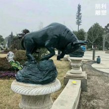 三维猪头雕塑景观生产 浮雕兽头雕塑 铜广场雕塑