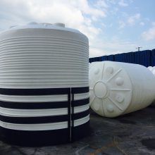 供应四川泸州电镀助剂储罐金属加工助剂储液罐10吨塑料储罐