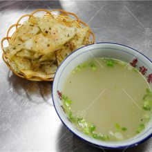 特色早点小吃母鸡汤泡饼培训 西安鸭血粉丝汤酸辣肚丝汤技术培训