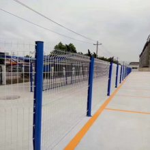 河北隔离网 三角折弯护栏网售价