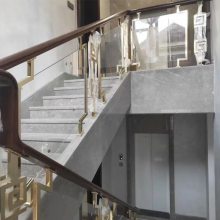 桂 林别墅室内家装仿古铜铝艺雕花扶手护栏 整体效果不错YU-072