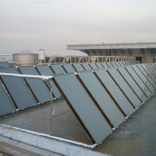 广东商用太阳能热水器工程-平板太阳能集热器