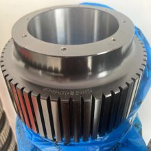 压轮与磨具间隙的调整