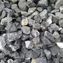 大量现货的砾石建筑石材基地,黑灰色砾石厂家装车发货,长期有货