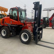 中首重工越野叉车3吨港口搬运货物使用柴油内燃机 现货供应