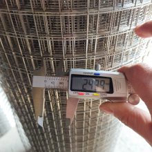 1��ײ���ֵ纸����SUS304A���ʣ�0.7mm�߾���ֱ������