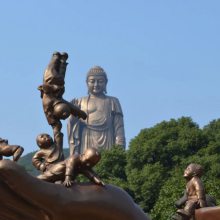 成都学校小区金属导视牌厂家 成都旅游景区标识牌 大型不锈钢景观雕塑景区广场标志性金属摆件 户外不锈钢假山雕