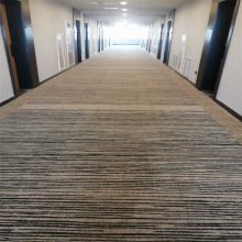 蕾群防滑宾馆走廊丙纶纱线PVC底背办公室工程商用方块地毯地垫