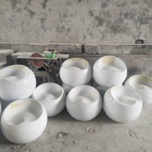 专业定制商业中心美陈-玻璃钢成品坐凳-重庆戈雅雕塑工厂