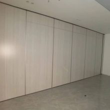 悬挂隔断推拉门的材质和应用范围