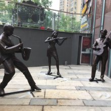 圆雕和浮雕的区别