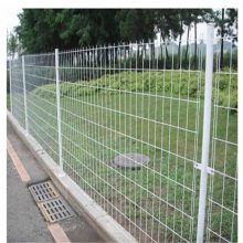 高架桥下护栏防护网 乡村公路护栏网 公路护栏网价格 规格以及安装事项