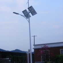 高星专业定制生产风光互补太阳能路灯杆 户外节能路灯