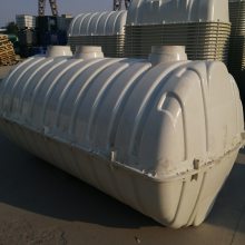 新疆自治区农村改厕 模压2立方化粪池安装