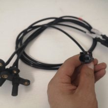 东风猛士三代突击车CSK181主动式ABS轮速传感器3550103J-C65A00
