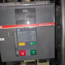 ڶ·AB SACE E2.2N-A 2000 Ekip Dip1SDA077289R1