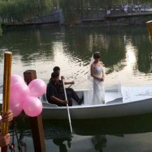 木船供应欧式木船 威尼斯贡多拉船价格 ***装饰船 情侣婚纱道具船