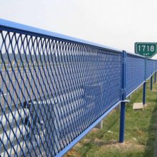 厂家定制 湛江高速道路两侧隔离网 高架桥护栏 菱形 钢板桥梁防抛网