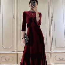 喜凤斋秋装 长款女裙 优雅收腰款气质款连衣裙 丝绒长裙 品牌女装尾货