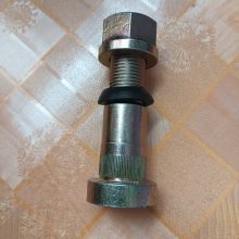 太脱拉卡车138轮胎螺丝