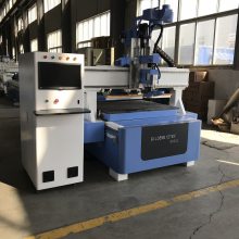 木工加工中心 直排换刀加工中心 12刀库开料机 济南开料机厂家