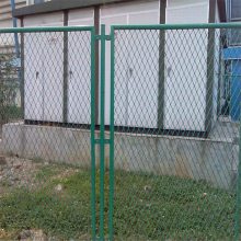 马路绿化隔离网 工厂设备防护网 网孔均匀钢板网护栏